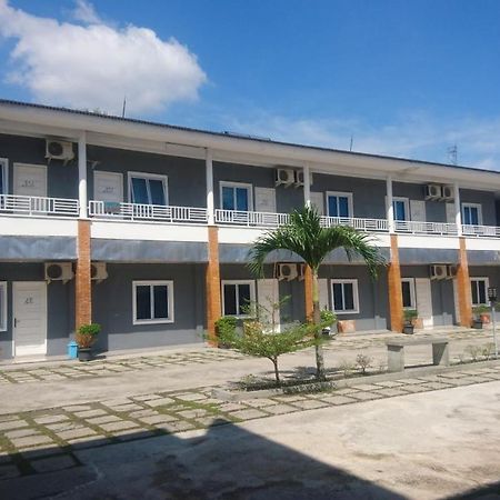 Liberty Homestay Parit  Exterior foto